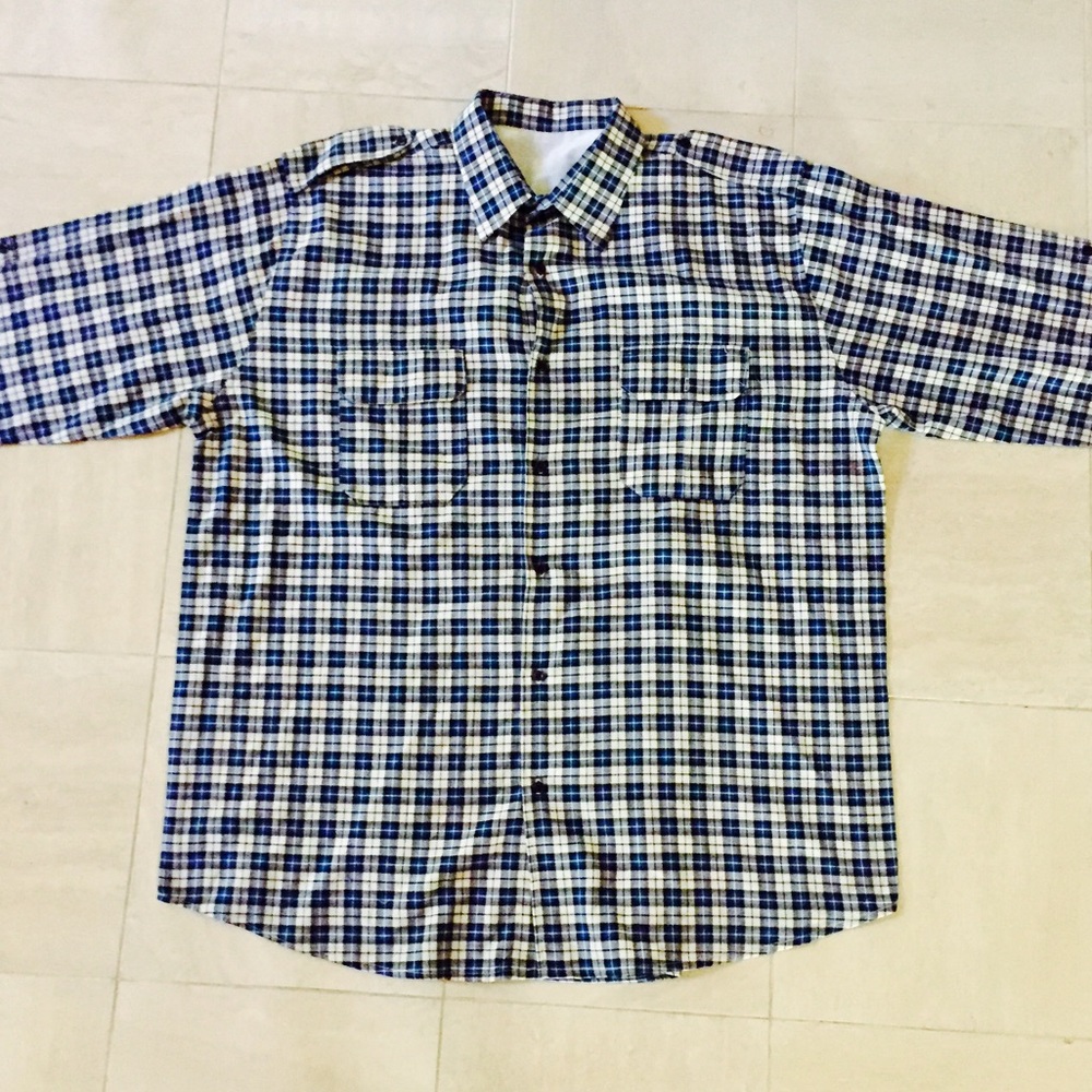 Men's Checkered Button Down Shirt - Picture 2 of 7