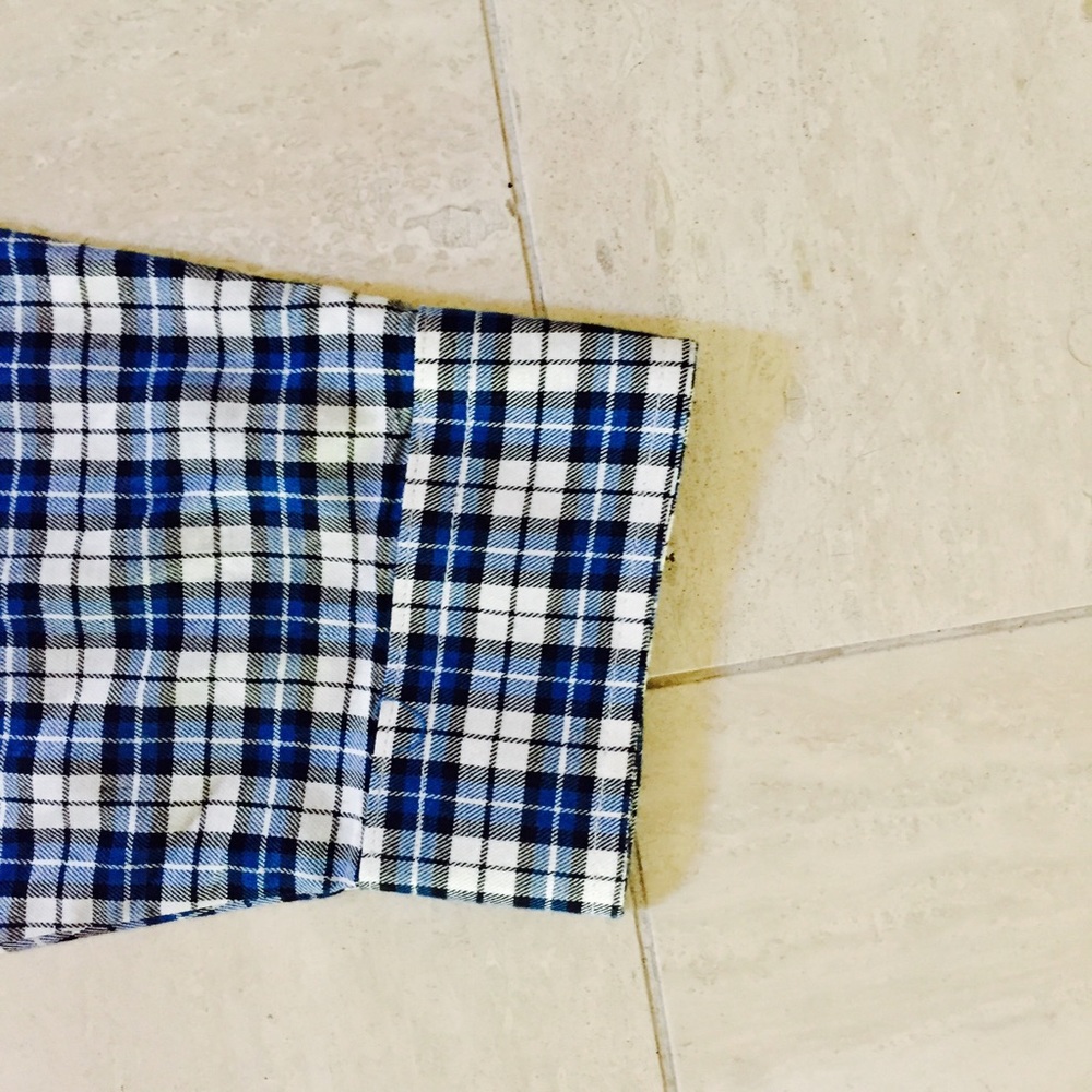 Men's Checkered Button Down Shirt - Picture 6 of 7