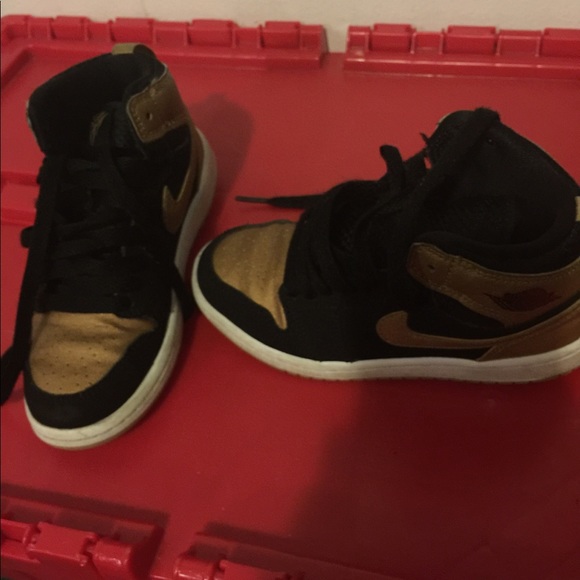 Boys Nike Jordan Shoes - Picture 1 of 2