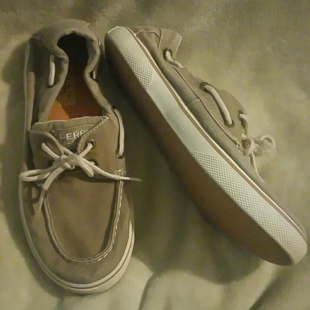 Boys Sperry's top sider tan size 4y