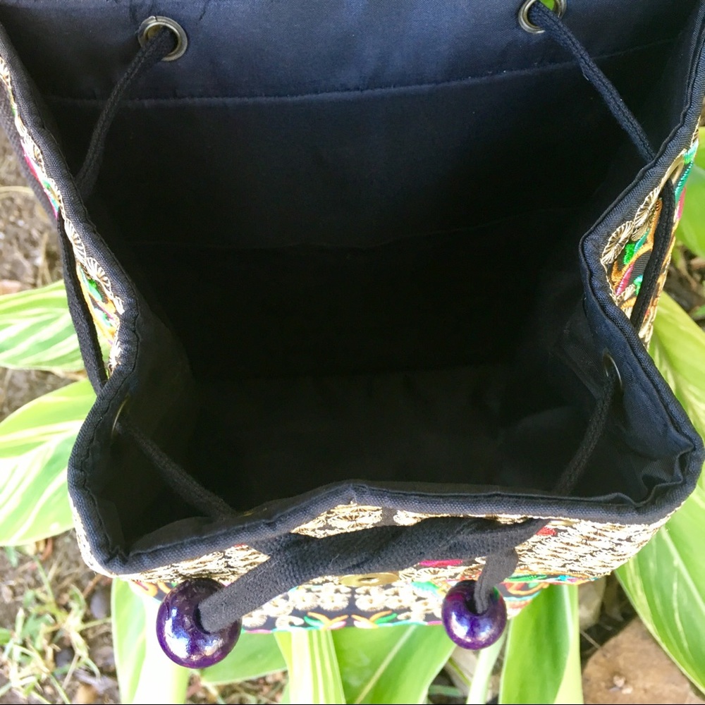 🌺 NEW Pink Floral Embroidered Small Backpack Bag - Picture 7 of 8