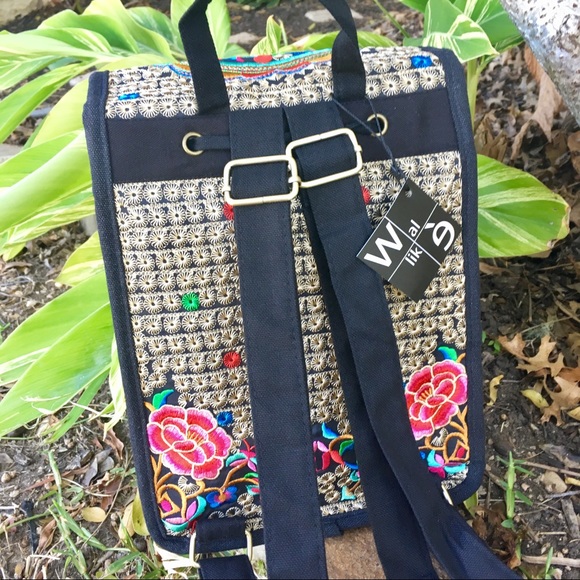 🌺 NEW Pink Floral Embroidered Small Backpack Bag - Picture 5 of 8