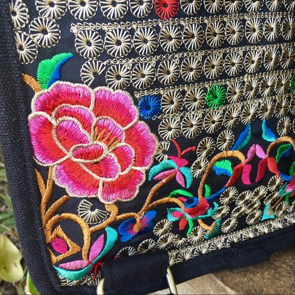 🌺 NEW Pink Floral Embroidered Small Backpack Bag - Picture 6 of 8