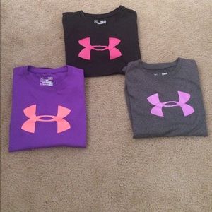 BUNDLE of Under Armour tee shirts