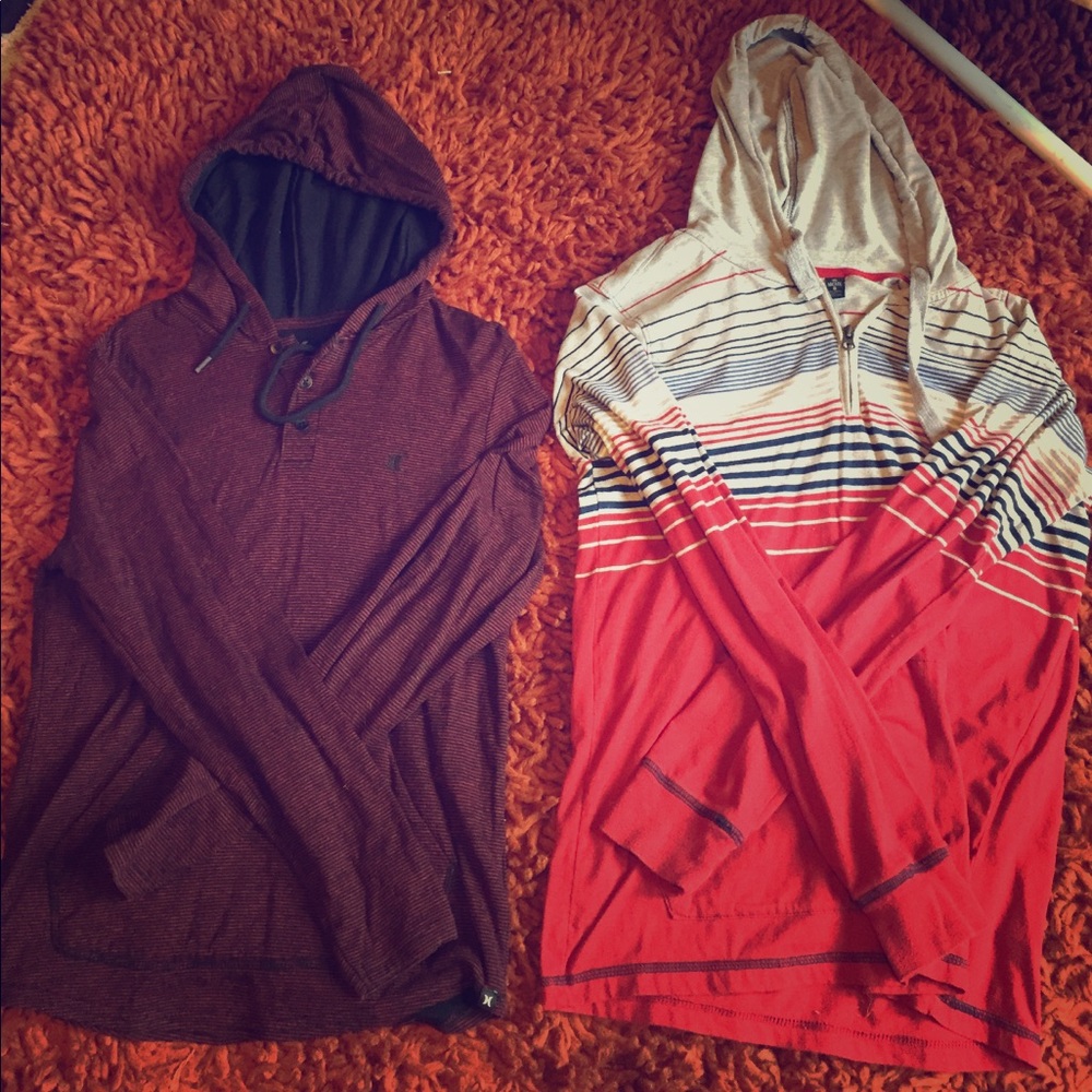 2 hoodie sweatshirts