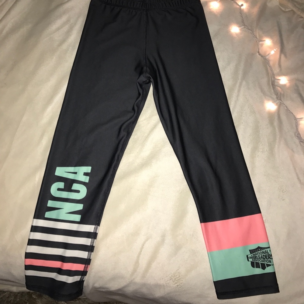 NCA cropped leggings