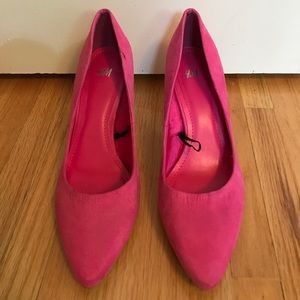 Hot Pink Pumps !