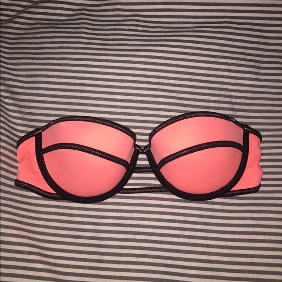 VS strapless flirt bandeau - Picture 2 of 6