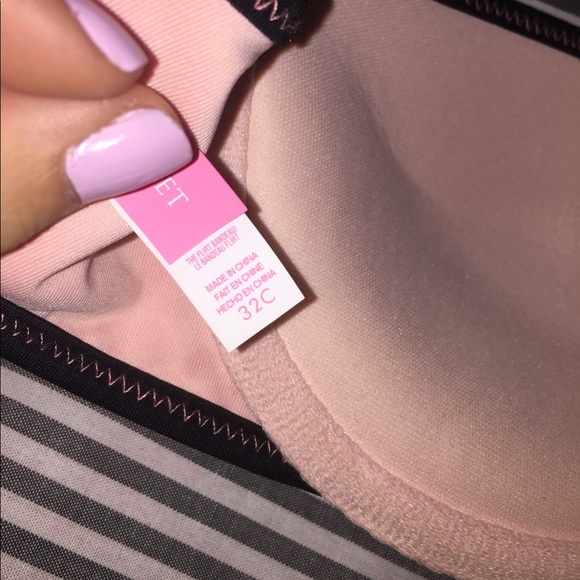 VS strapless flirt bandeau - Picture 5 of 6