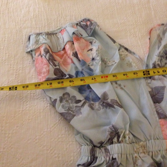 LAST 1! Flirty & Sexy little blue Romper! - Picture 6 of 6