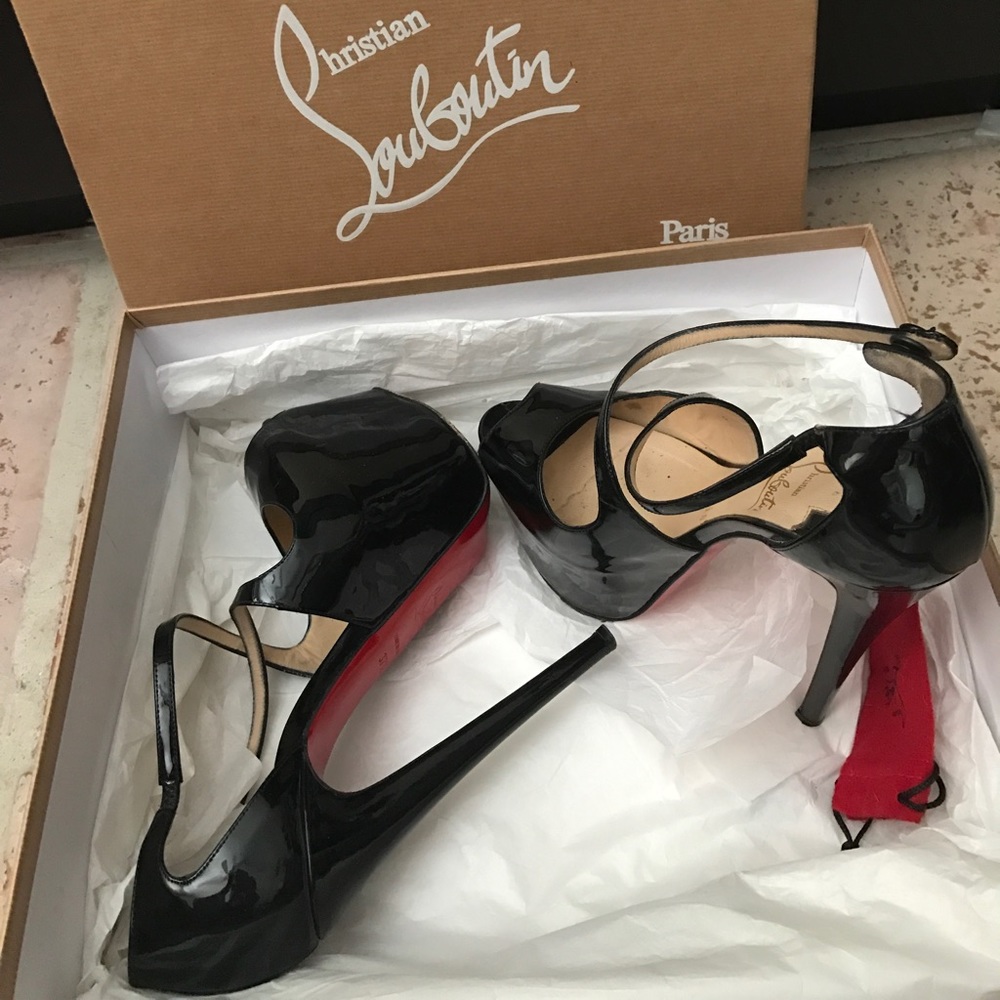Christian Louboutin Exagona 160mm patent