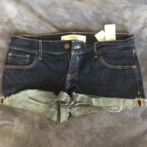 A&F shorts dark wash