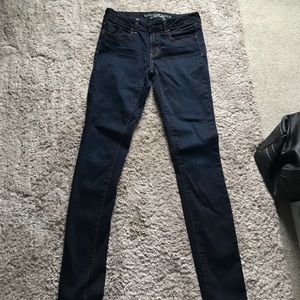 Super stretch dark denim jeggings