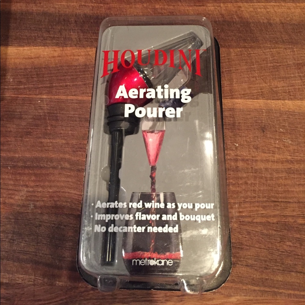 Houdini Aerating Pourer