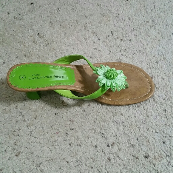 No boundaried - Picture 3 of 4