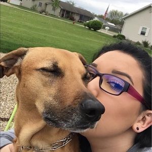 Meet your Posher, Briana