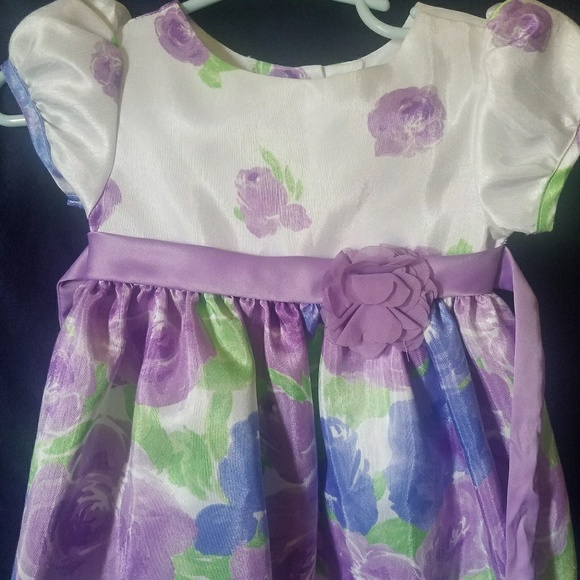 Infant dress - Picture 1 of 1