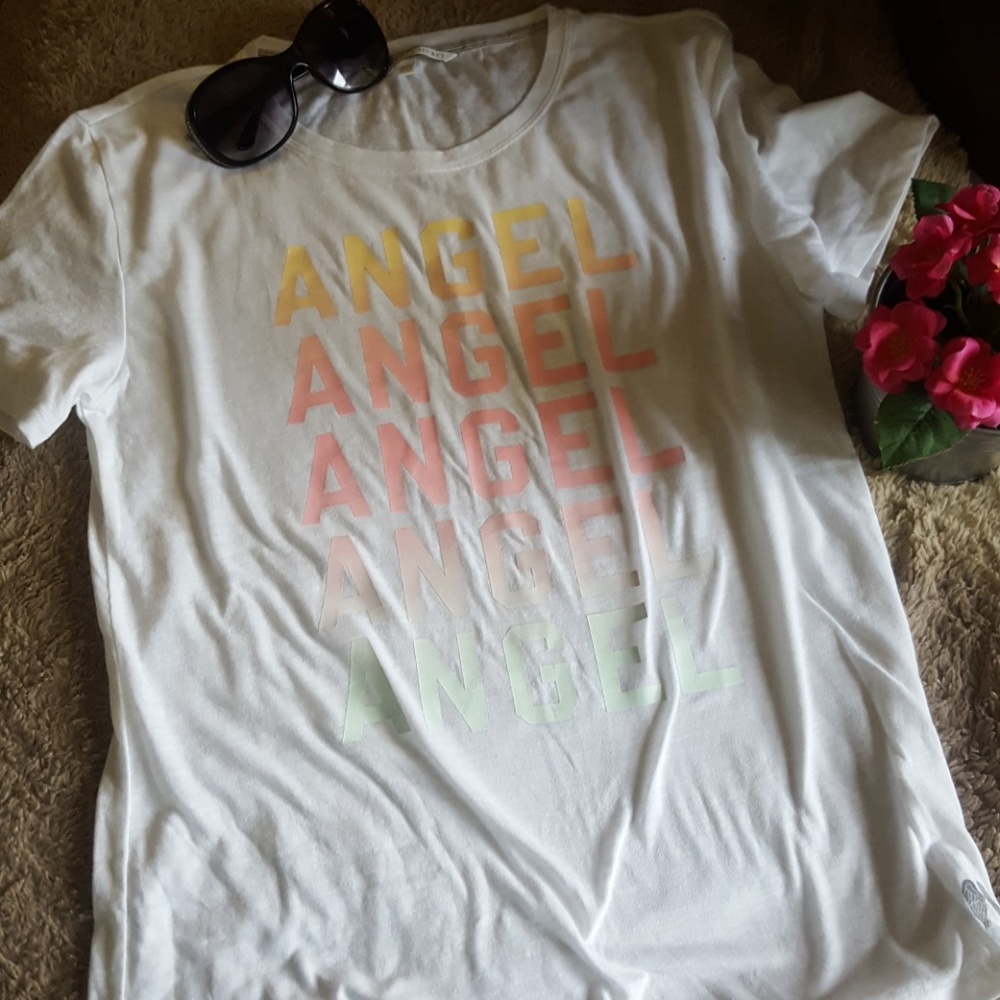 NWOT VICTORIA'S SECRET ANGEL TSHIRT