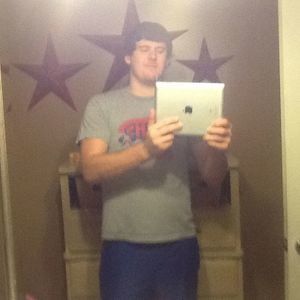 Meet your Posher, Justin