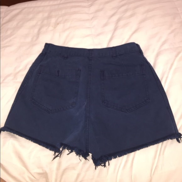 URBAN OUTFITTERS HIGH WAISTED SHORTS! - Picture 2 of 2