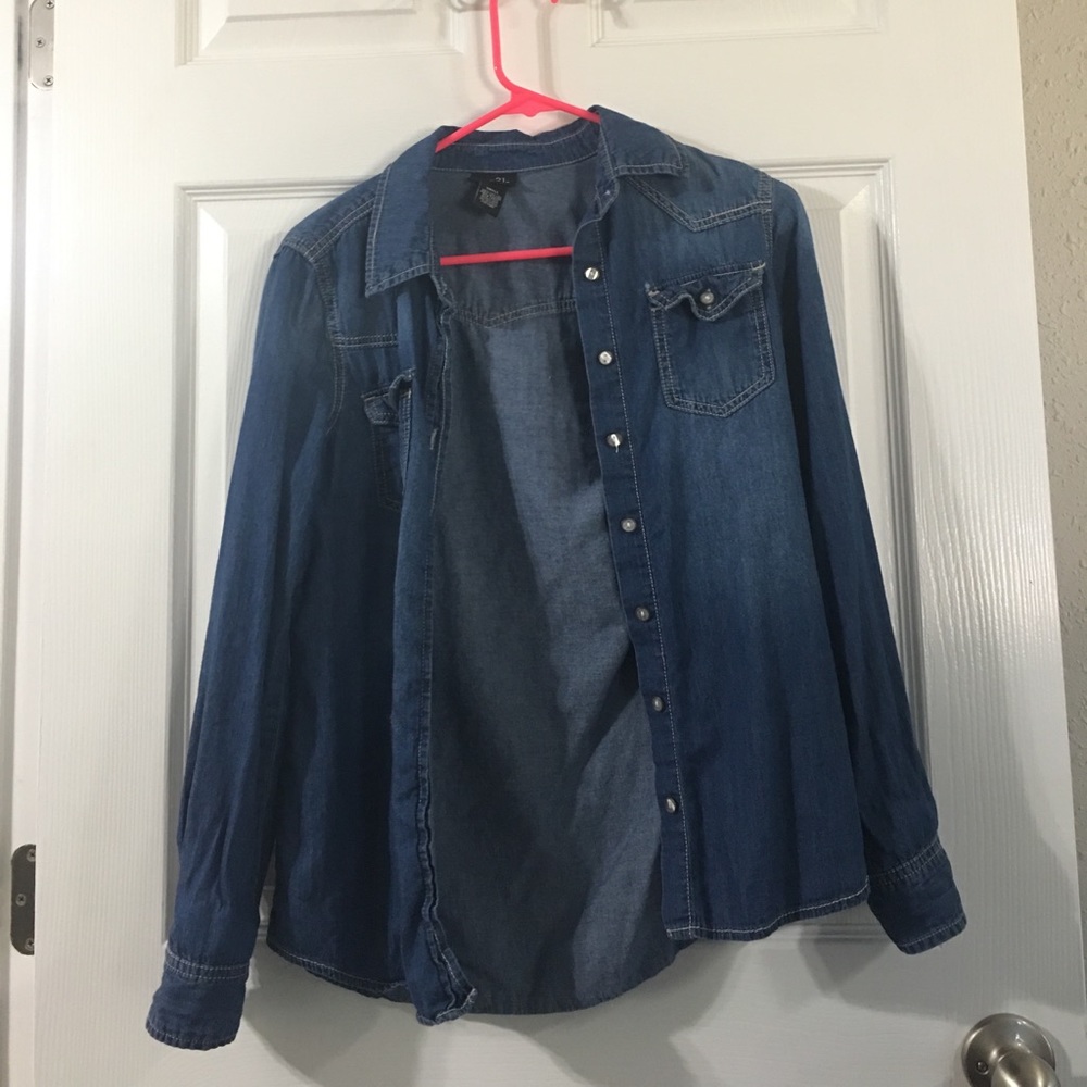 Denim-like fabric long sleeve shirt