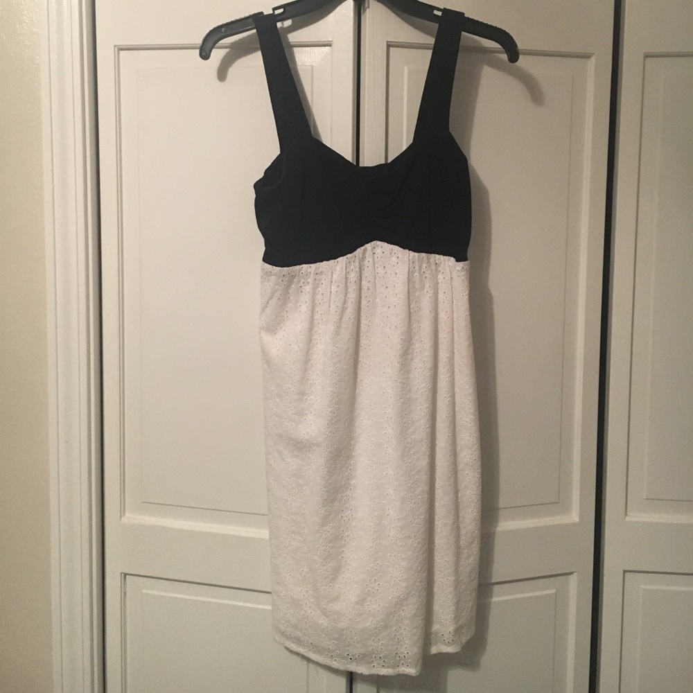 Black and white Islet dress