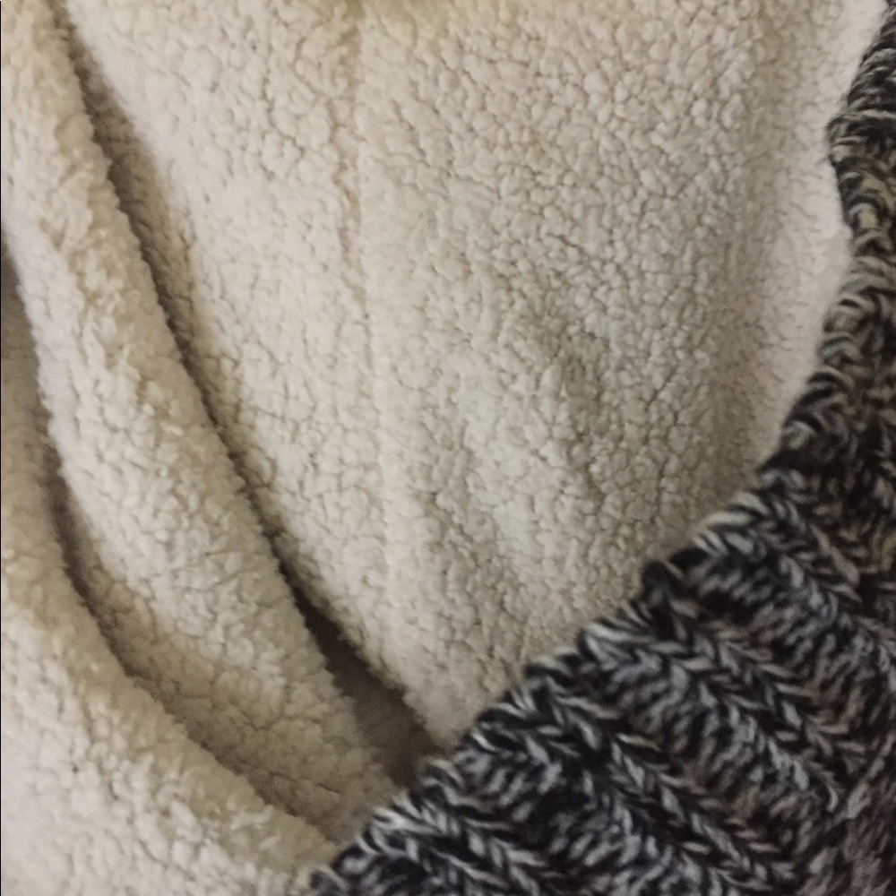 Cardigan - Picture 4 of 4
