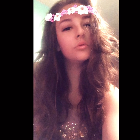 Meet your Posher, Katelyn - Picture 1 of 1