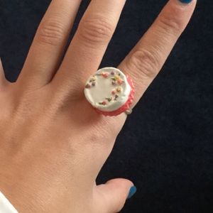 Birthday cake ring