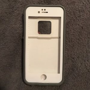 White iPhone 6/6s life proof case