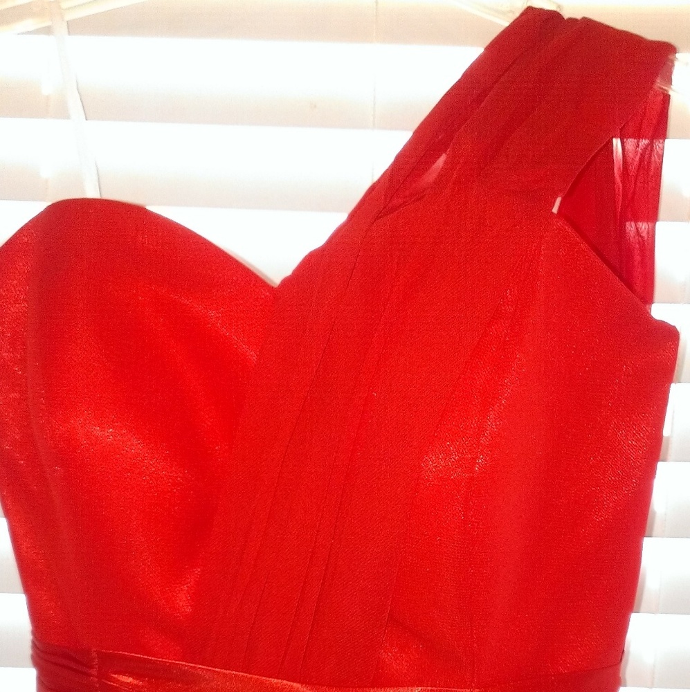 Beautiful  chiffon bridesmaid dress sz 8 red dress