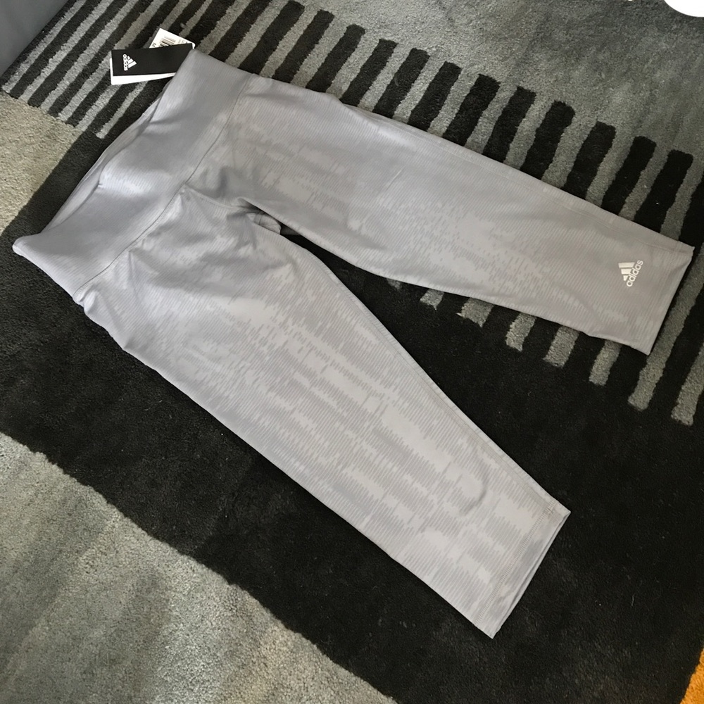 🚫SOLD.🚫 Adidas Climalite 3/4 workout pants NWT - Picture 5 of 8