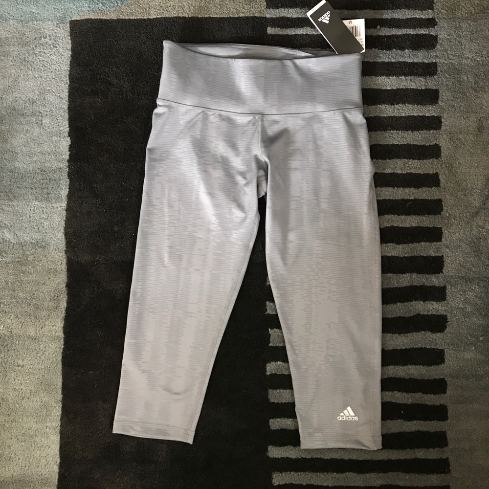 🚫SOLD.🚫 Adidas Climalite 3/4 workout pants NWT - Picture 4 of 8
