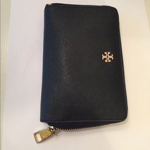 Tory Burch Zip-Up Wallet