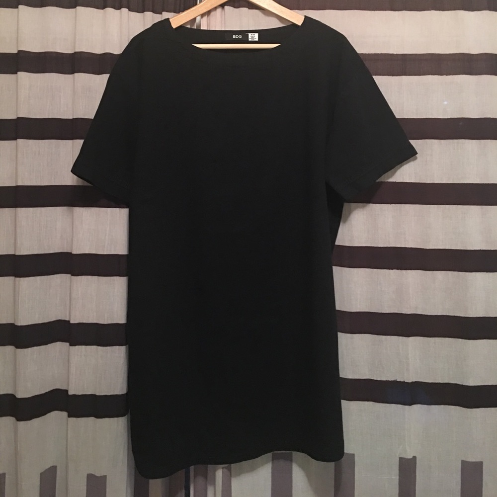 BDG charcoal chambray curved hem tunic. Size M