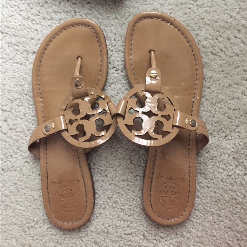 Tory Burch Miller Thong Sandals Size 7 Sand color