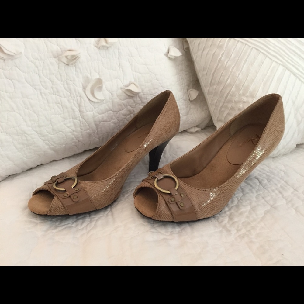 Tan Snakeskin Heels