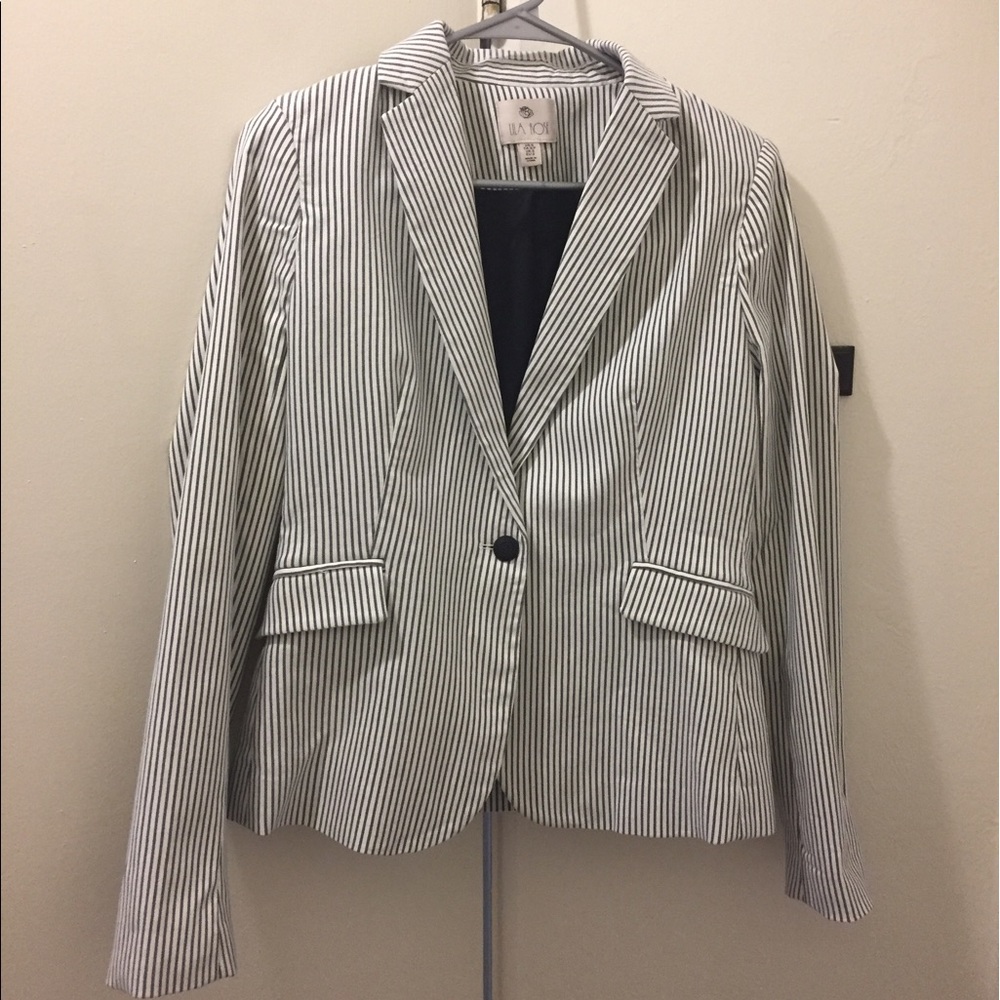 New without tags Lila Rose Striped Blazer