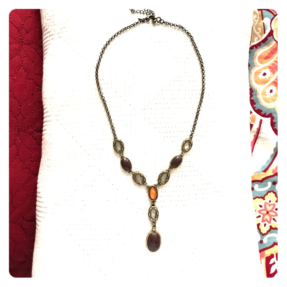 Long brown necklace 🦉
