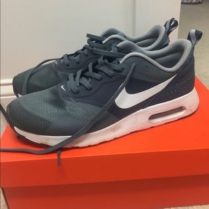 Nike Men's Air Max Tavas (Navy Blue)