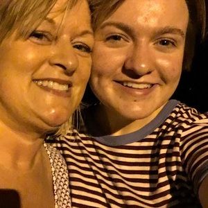 Meet your Posher, Joy