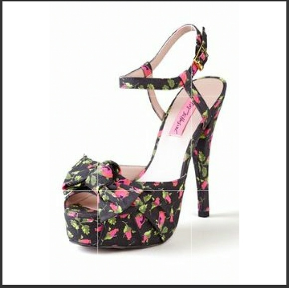betsey johnson rose flower wood clog sandals