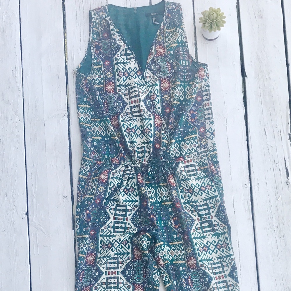 🎈Fun & Comfy Patterned Jumpsuit 🎈