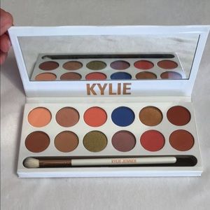 Kylie Cosmetics | The Royal Peach Palette