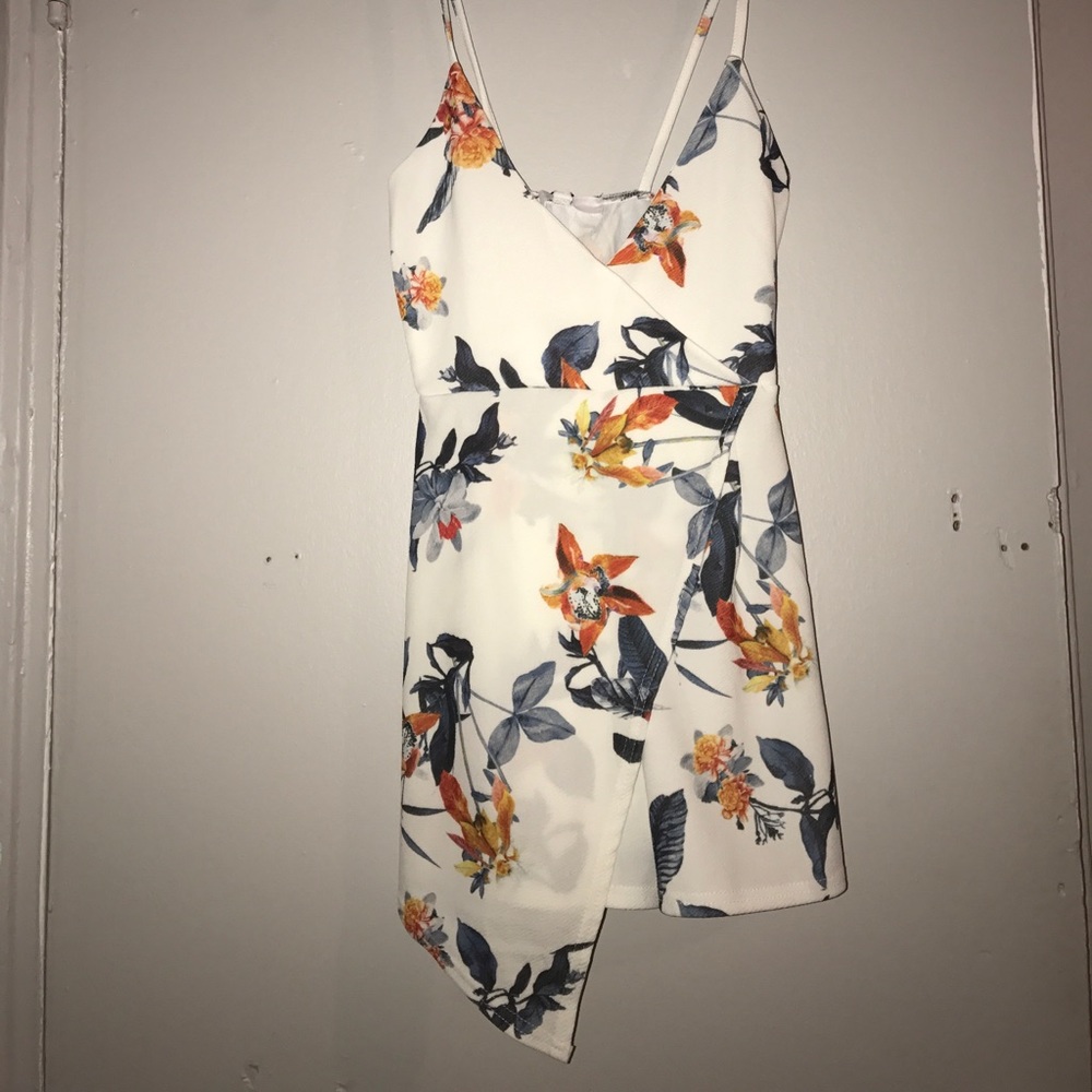 🌷Floral romper🌷