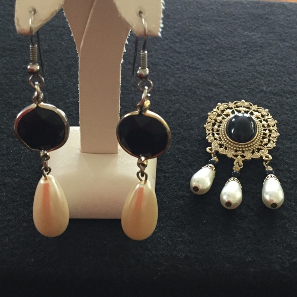 Brooch & Earring Bundle - Picture 1 of 5