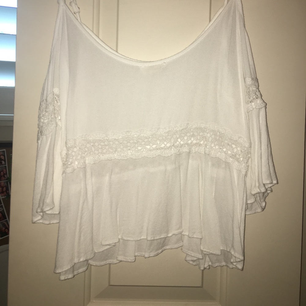 White crop and off shoulder sleeves