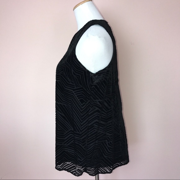 Alfani Sleeveless Velvet Dimensional Top Size 6 - Picture 3 of 5