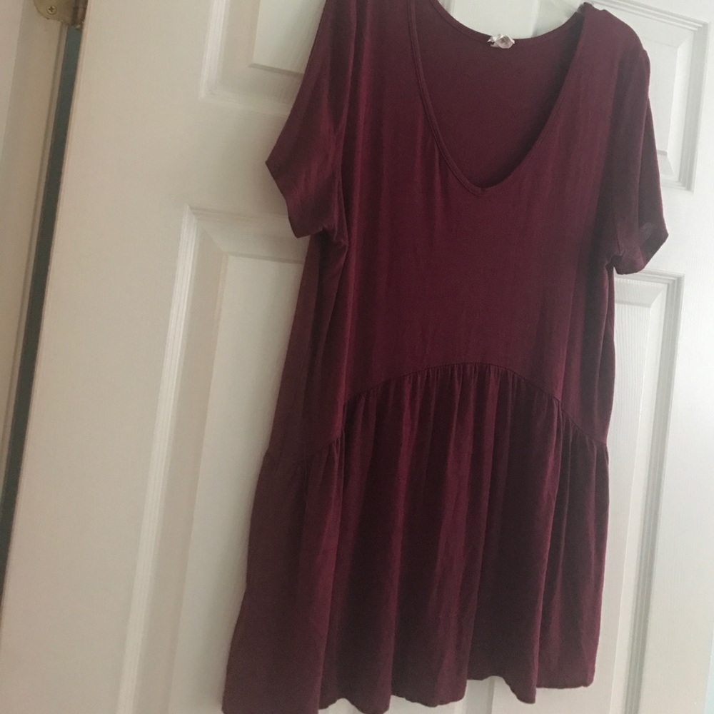 Trendy garnet top