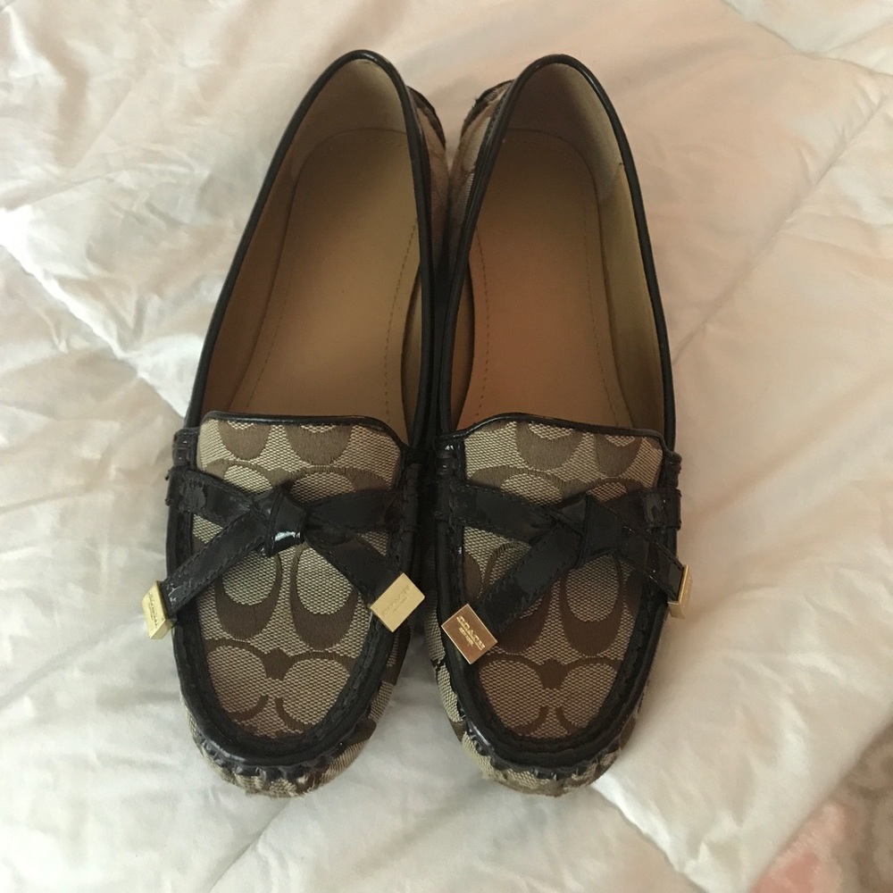 Women's Coach Flats